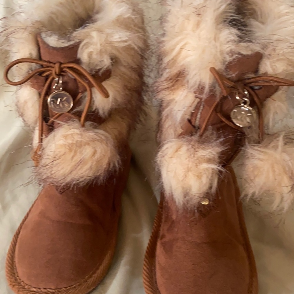 Michael Kors boots size 8